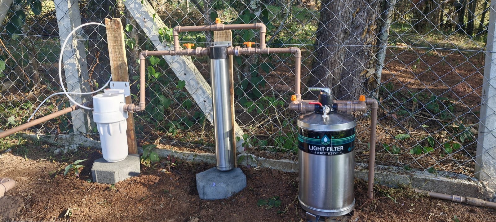 Sistema de filtragem instalado em propriedade rural